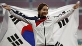Atlet lari lompat gawang asal Korea Selatan Jung Hyelim berhasil mempersembahkan emas di nomor 100 meter. (REUTERS/Darren Whiteside)