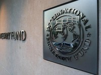 Ukraina Diskusikan Program Utangan Terbaru dengan IMF