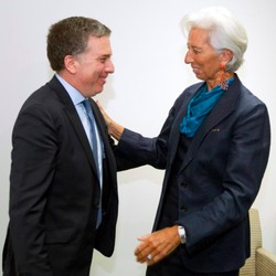 Krisis Mata Uang, Argentina Dapat Tambahan Utang dari IMF