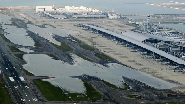 Usai Topan, Jepang Evakuasi 3.000 Orang dari Bandara Kansai