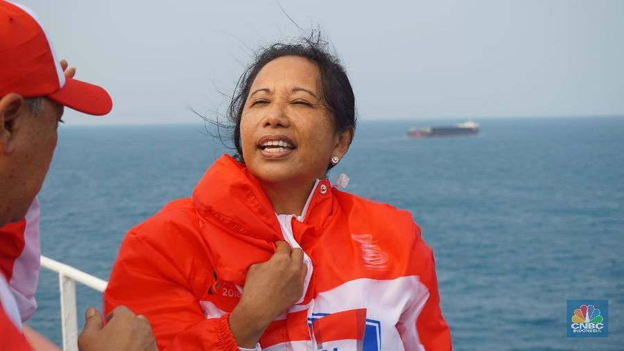 Menteri Rini sindir bos-bos bumn tambang soal pentingnya nilai tambah. 