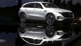 Kendaraan listrik EQC disebut akan menjegal laju Tesla Model X. (TT News Agency/Soren Andersson/via REUTERS)
