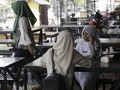 Kebijakan Diskriminatif Berlandaskan Agama Sulitkan Perempuan
