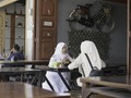 Perempuan di Lhokseumawe Dibatasi Bekerja Hingga Pukul 21.00