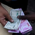Siap-siap, Rupiah Bakal Ungguli Kinerja Rupee di 2019