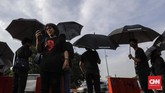 Istri almarhum Munir Said Thalib, Suciwati mengikuti aksi 'Kamisan' di depan Istana Merdeka, Jakarta, Kamis, 6 September 2018. (CNN Indonesia/Adhi Wicaksono)