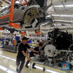 Dibayangi Proteksi Dagang, Industri RI 2019 Diramal Naik 5,4%