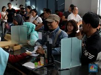 Pukul 12:00 WIB: Rupiah Belum Beranjak dari Rp 14.825/US$