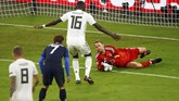 Kedua tim menurunkan kekuatan terbaik. Jerman memainkan Manuel Neuer, Jerome Boateng, dan Thomas Mueller. Prancis menurunkan Paul Pogba, KLylian Mbappe, dan Antoine Griezmann. (REUTERS/Wolfgang Rattay)