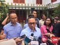 Ketum PAN Zulhas Ikuti Jejak Sandi Tukar Dolar ke Rupiah
