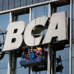 Market Cap Emiten Rontok, 3 Besar Masih BBCA, BBRI & UNVR