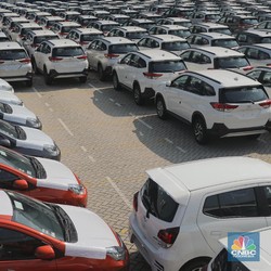 Singkirkan Honda dan Daihatsu, Mobil Ini Sah Jadi Raja Jalanan di RI