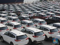 Murah Mana DP Kredit Mobil & Motor di Bank atau Leasing?