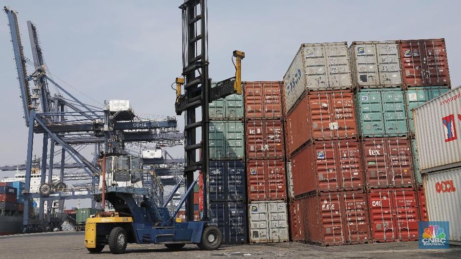 Konsensus Pasar: Neraca Perdagangan Agustus Minus US$645 Juta