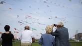 Dieppe’s Kite Festival tentu saja menjadi atraksi menarik bagi turis mancanegara yang kebetulan sedang berwisata musim panas di Perancis.
