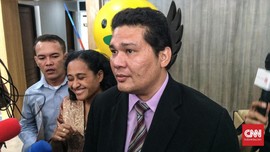 Pengacara Roy Suryo Datang ke Kemenpora Minta Daftar Barang