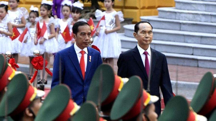 Dari Korea Selatan, Jokowi langsung terbang ke Vietnam untuk bahas kerja sama dalam bidang keluatan dan perikanan, serta zona ekonomi eksklusif 