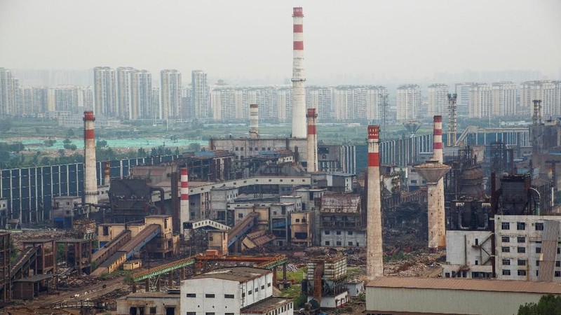 Pabrik yang terkena dampak pergusuran di China merupakan pabrik pembuat baja terbesar keempat di Dunia.