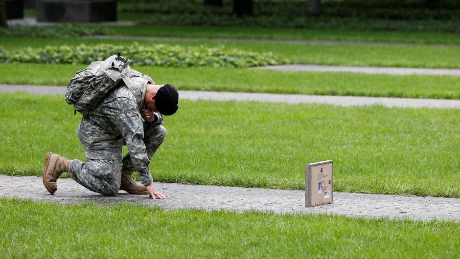 Hampir 3.000 nyawa melayang, ketika teroris menyerang beberapa target di kota New York dan Washington DC pada 11 September 2001 (9/11)