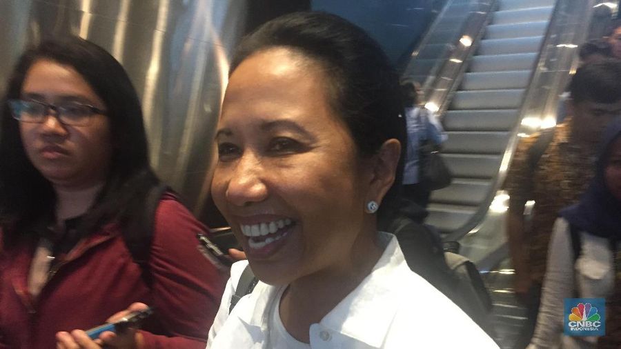 Menteri Rini ungkap alasan di balik batalnya penerbitan obligasi Pertamina 
