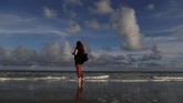 Kebanyakan warga langsung mematuhi permintaan tersebut hingga ruas-ruas jalan padat. (Reuters/Randall Hill)