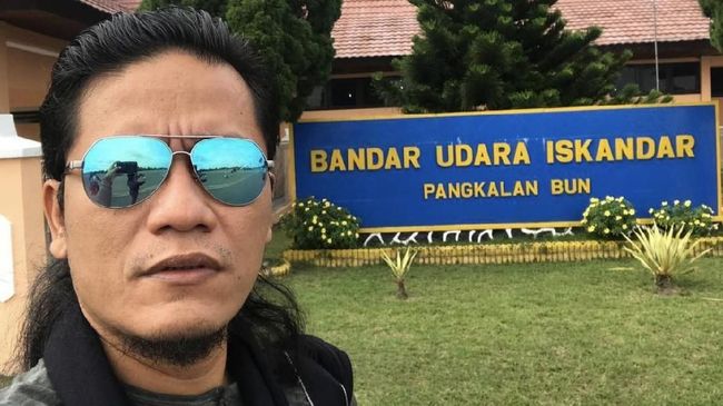 Gus Miftah, Ulama Pembimbing Deddy Corbuzier Masuk Islam