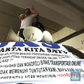 Belum Berlaku Penuh, Aturan Taksi Online Rawan Digugat?