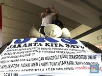 Belum Berlaku Penuh, Aturan Taksi Online Rawan Digugat?