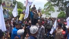 VIDEO: Ribuan Nelayan Geruduk Kantor Gubernur Edy Rahmayadi
