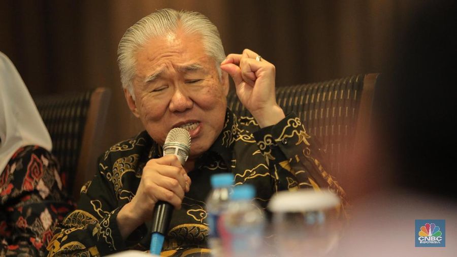 RI harus mengimpor gula karena pabrik tak mampu memenuhi kebutuhan.
