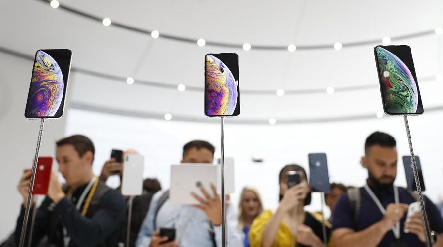 Ini pertama kalinya pabrik pemegang kontrak produksi Apple asal Taiwan ini membuat iPhone mahal di India.