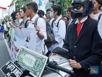 Pukul 11:00 WIB: Melandai, Rupiah Bergerak ke Rp 15.226/US$