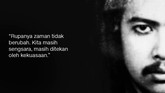 Harry Roesli diketahui membantu terlaksananya Opera Kecoa pada 2003 ketika Teater Koma dibungkam oleh penguasa. Dirinya juga menjadi pendorong para seniman teater menampilkan penampilan di tengah tekanan dari pemerintah. (dok. Pribadi)