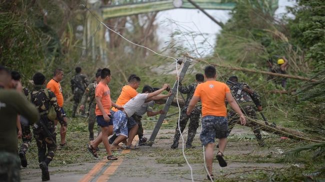 13 Orang Tewas akibat Topan Mangkhut Filipina