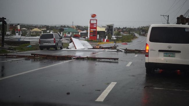 Topan Mangkhut Landa Filipina, Jutaan Warga Mengungsi
