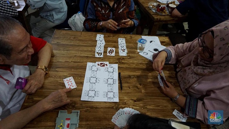 Sebagai peraih medali perunggu Asian Games 2018, Bambang diberikan bonus Rp250 juta tanpa potongan pajak sebagai bentuk apresiasi