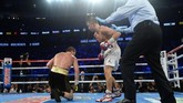 Dalam laga pada akhir pekan menghadapi Golovkin asal Kazakhstan, petinju Canelo memulai duel dengan percaya diri. (Joe Camporeale-USA TODAY Sports)