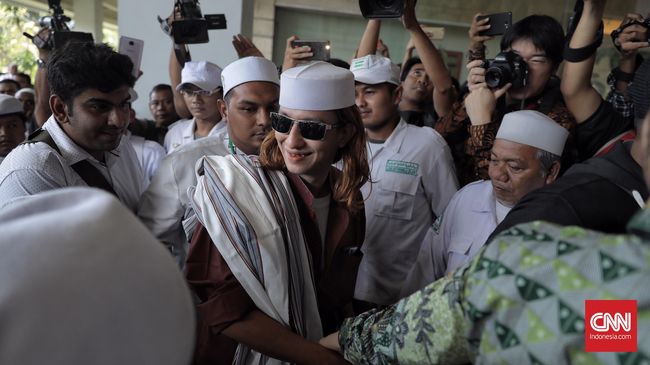 Polri Proses Dugaan Ujaran Kebencian oleh Habib Bahar Smith - CNN Indonesia