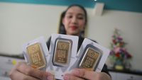 Harga Emas Antam Hari Ini: Turun Nih, Mau Beli?