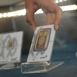Emas Antam Hari Ini Cetak Rekor Lagi, Harga Mepet Rp 1,28 Juta