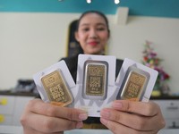 Harga Emas Antam Hari Ini: Naik Sih, Awas Bisa Turun Lagi!