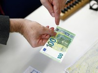 What? Kurs 1 Euro Kini Setara US$ 1 = Rp 15.000