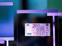 Investor 'Menghukum' Italia