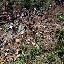 Tim SAR Filipina Evakuasi Korban Usai Topan Mangkhut