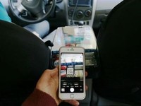 Menjajal Cargo, Minimarket Keliling di Dalam Mobil Uber
