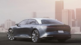Arab Saudi 'Suntik' Rp14,9 T ke Pesaing Tesla