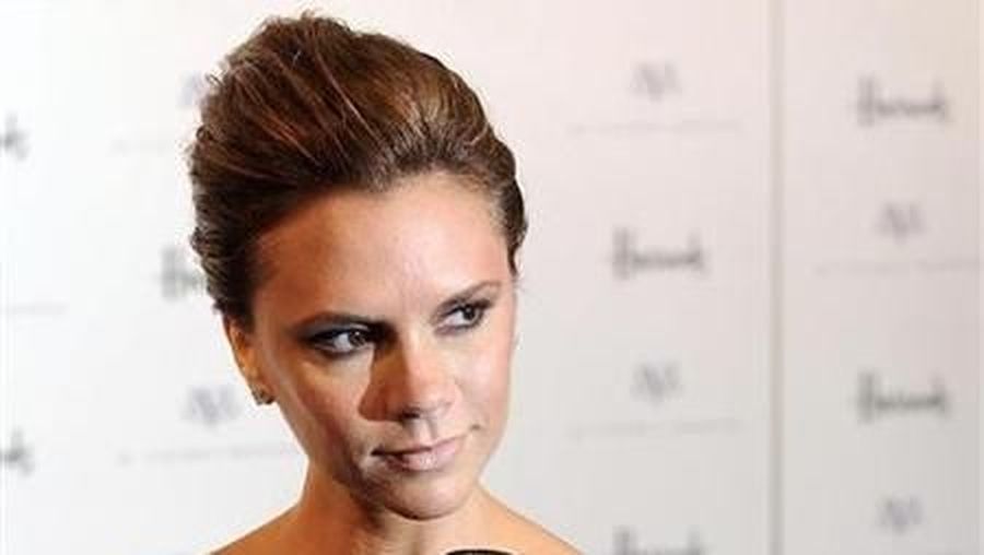 Sukses di bisnis fesyen, Victoria Beckham merambah bisnis kosmetik