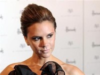 Victoria Beckham Bakal Luncurkan Lini Kosmetik