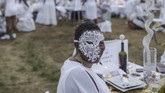 Tahun ini New York City Diner en Blanc dilaksanakan di sebuah pulau bernama Governors.