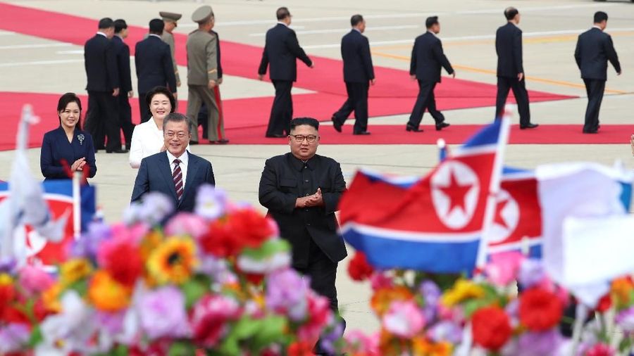 Tiba di Pyongyang untuk membahas perundingan tentang denuklirisasi dan prospek secara resmi mengakhiri Perang Korea.